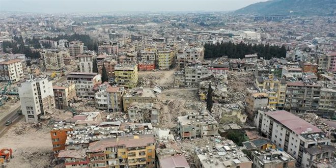 'Asrın felaketi'nde can kaybı 47 bin 932 oldu