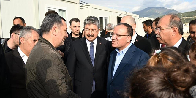 Bakan Bozdağ: Vatandaşlarımız devletine ve Cumhurbaşkanımıza güveniyor