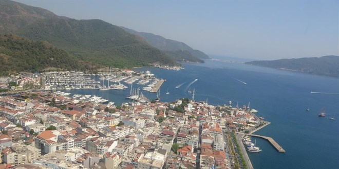 Depremzedeler Marmaris'te satılık arsa ve müstakil ev bakıyor