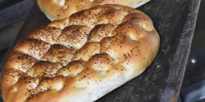 Ramazan pidesinin gramajı düştü, fiyatı arttı