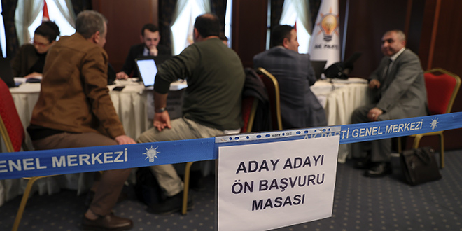 AK Parti'de milletvekilliği aday adaylığı başvuruları sürüyor