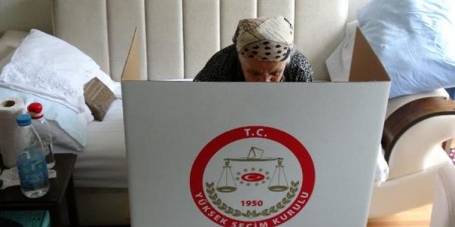 Seyyar sandıklarda oy kullanabilmek için başvurular yarın başlıyor