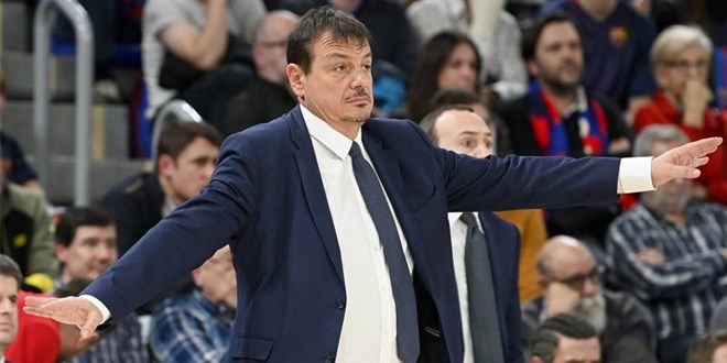 Ergin Ataman, hastanede tedavi altına alındı