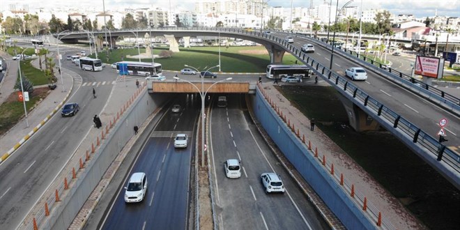Selde 5 kişinin hayatını kaybettiği Abide Kavşağı trafiğe açıldı