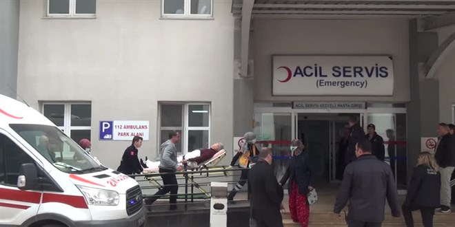 Erdek Belediye Başkanı Burhan Karışık, bıçaklı saldırıda yaralandı