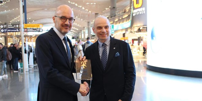 �stanbul Havaliman� �st �ste 3. kez 'y�l�n havaliman�' se�ildi