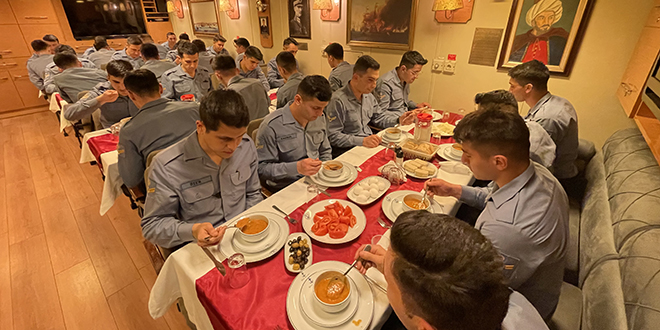 Ramazanda ka� saat oru� tutaca��z?