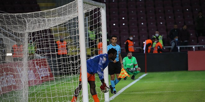 Futbolda kaleciler için penaltıda yeni kural