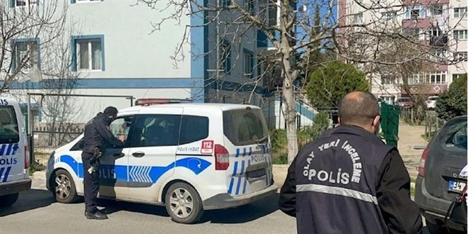 10 gündür haber alınamıyordu kadın ölü, eşi baygın bulundu