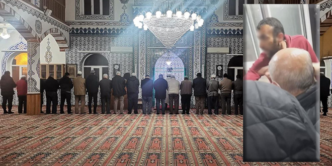 Kapıya siper oldu, cemaati camiye sokmadı