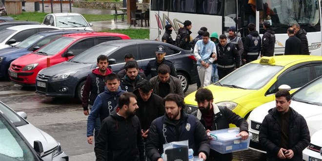 'Çekilişle cep telefonu kazandınız' diyerek 1,5 milyon lira dolandırdılar