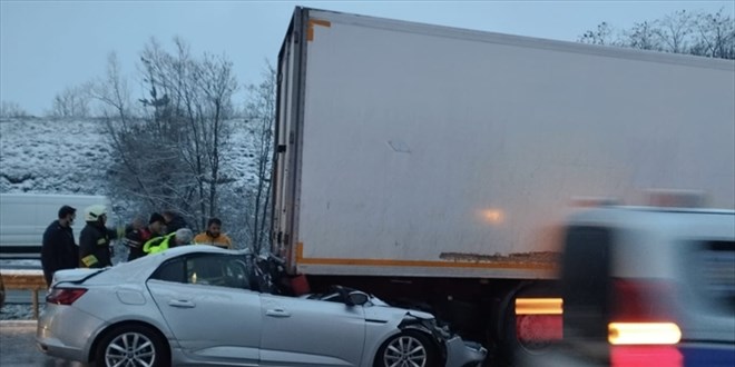 Samsun'da 13 aracın karıştığı kazada 13 kişi yaralandı