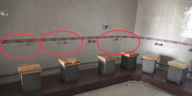 Ramazan ayında caminin musluklarını çaldılar