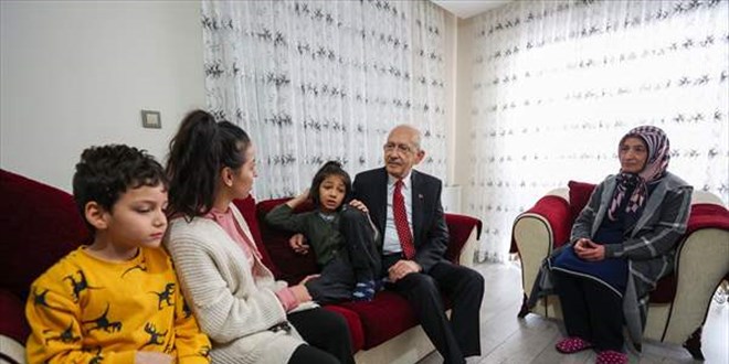 CHP Genel Başkanı Kılıçdaroğlu otizmli çocukların aileleriyle buluştu