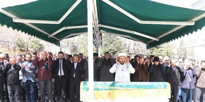 Kanserden ölen kalp doktoru son yolculuğuna uğurlandı