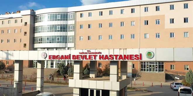 Hemşire bandı çıkarırken bebeğin parmağını kesti, soruşturma başlatıldı