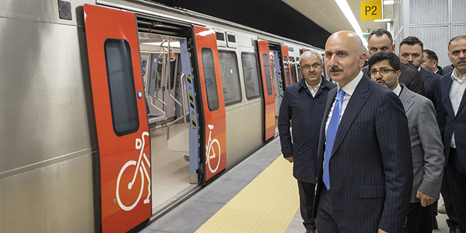 Bakan Karaismailoğlu, AKM-Gar-Kızılay Metro Hattı'nı inceledi
