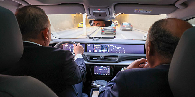 Bakan avuolu, Togg'u kullanarak Msrl mevkida ukri ile iftara gitti