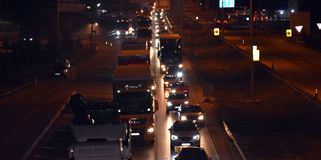 'Kilit kavşak' Kırıkkale'de trafik yoğunluğu başladı