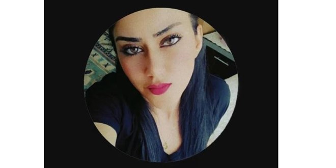 Kadın öğretmen evde iple asılmış halde bulundu