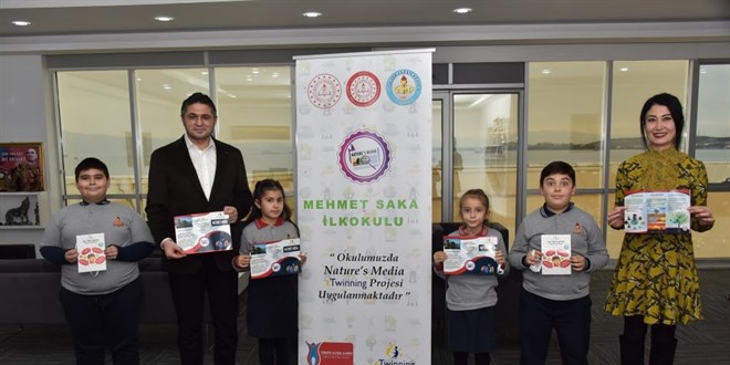 Funda öğretmen, Küresel Eğitim Ödüllerinde 'Yılın En İyi Müdür Yardımcısı'