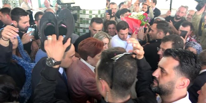 Bir ayakkabı tepkisi de Akşener ve İmamoğlu'na