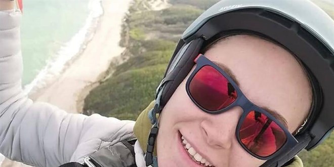 Pilotaj eğitiminde paraşüt denize düştü: 1 ölü, 1 yaralı
