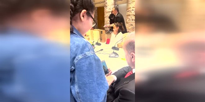 İletişim Başkanı , Erdoğan'ın öğrenci velisiyle telefon görüşmesini paylaştı