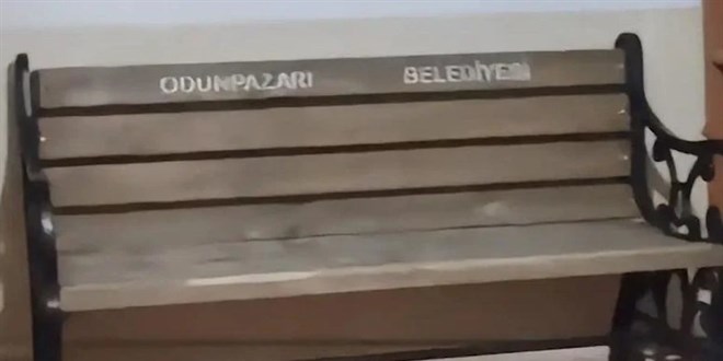 Sevdiği kız yüzünden bank çalan kişiye Belediyeden uyarı