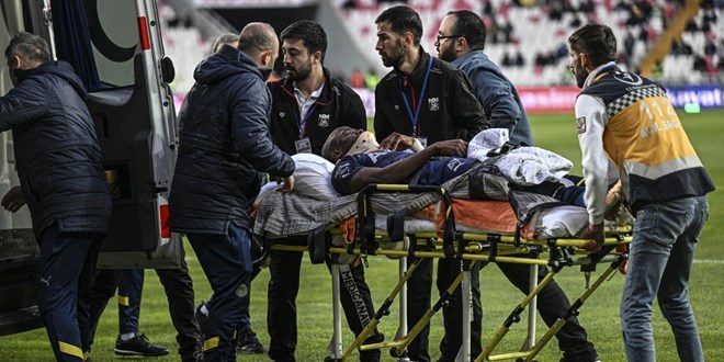 Sivasspor manda sakatlanan Enner Valencia hastaneye kaldrld