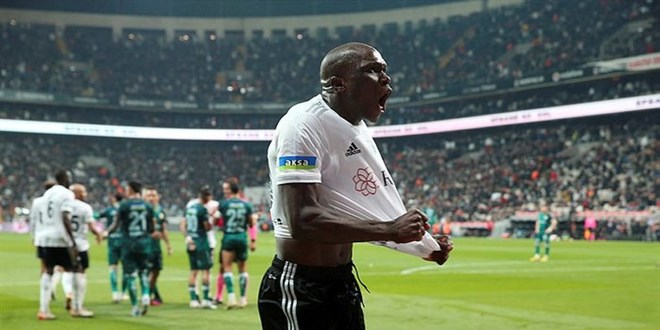 Derbide perdeyi Icardı açtı, Aboubakar kapattı: 3-1