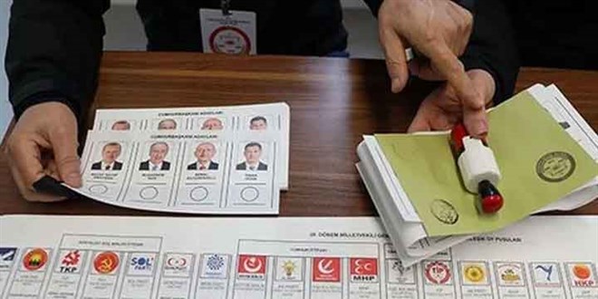 1 ay önce 15 puan fark diyen anket şirketi farkı 2 puana indirdi