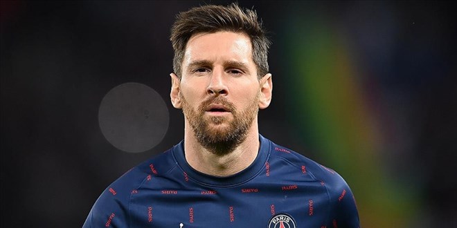 Suudi Arabistan'a giden Messi, 2 hafta kadro dışı bırakıldı
