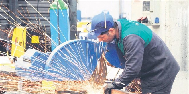 Çalışanların da emekli maaşı alabilmesinin önü açılıyor