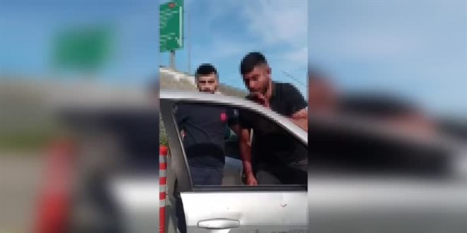 İstanbul'da direksiyon eğitmeni ve kursiyeri darbeden 3 şüpheli yakalandı