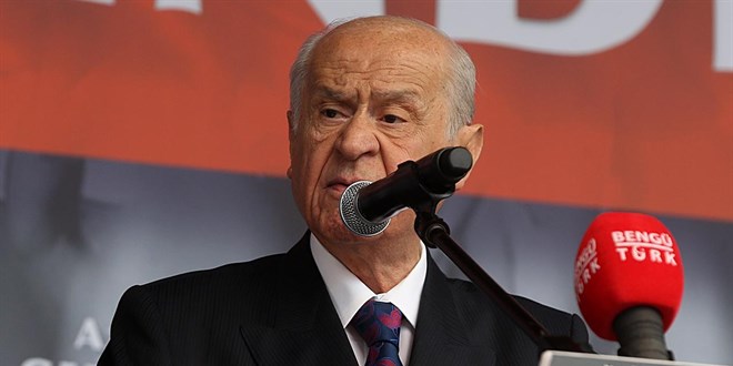 Bahçeli: Erzurum'da yaşananlar bir şahsın neden olduğu bayağı bir provokasyondur