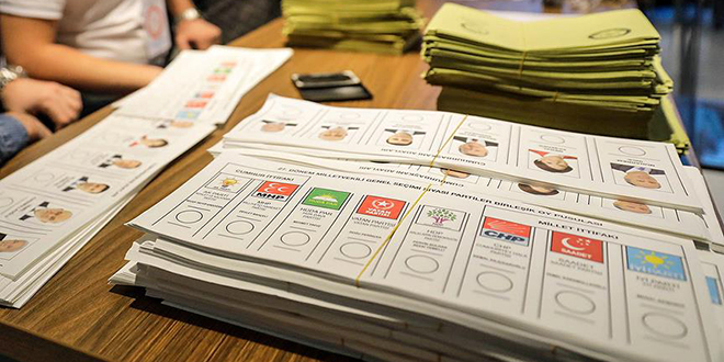 YSK açıkladı: Lekeli oy pusulası geçerli sayılacak mı?