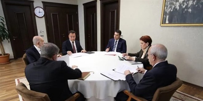 Millet İttifakı'nın genel başkanları CHP'de bir araya geldi