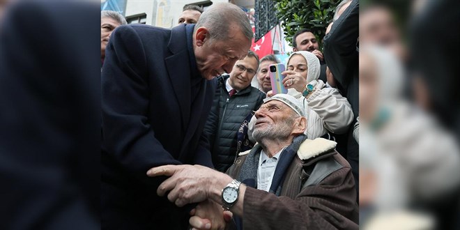 Cumhurbaşkanı Erdoğan, Hüseyin Amca'yla buluştu