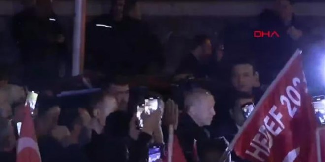 Cumhurbaşkanı Erdoğan Ankara'ya ulaştı
