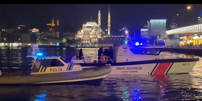 Polise kimlik göstermemek için Galata'dan atladı, kayıplara karıştı