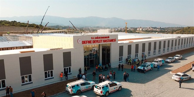 Hatay'da alan Defne Devlet Hastanesi hasta kabulne balad