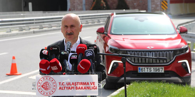 Bakan Karaismailoğlu: Yeni Zigana Tüneli'ni 100 binin üzerinde araç kullandı
