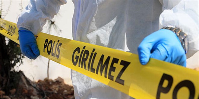 Silivri'de tarlaya gml  ceset bulundu