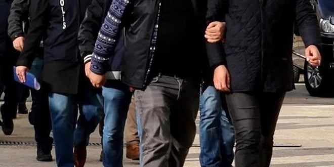 Deniz Kuvvetleri FETÖ operasyonunda 26'sı halen görevde 30 gözaltı