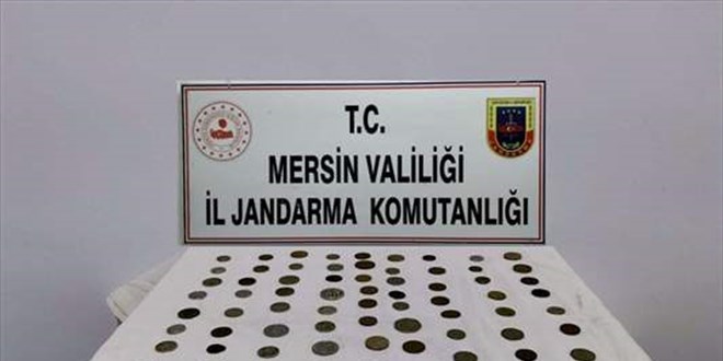 Mersin'de tarihi eser kaçakçılığı operasyonunda 118 sikke bulundu