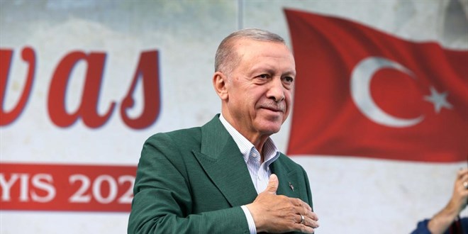 Cumhurbaşkanı Erdoğan'a ilk tebrik mesajları
