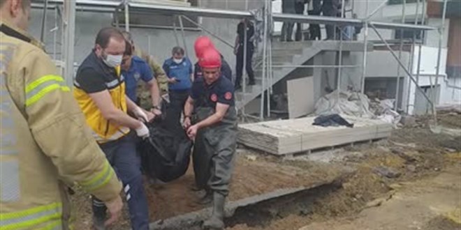 Üsküdar'da inşaatın su dolu asansör boşluğunda ceset bulundu