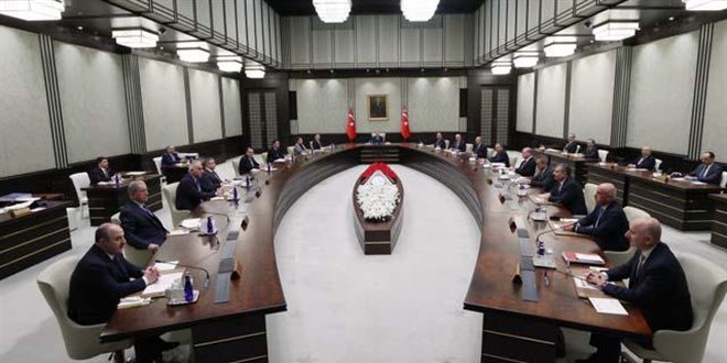 Kabinede yeni dönemde tamamen yeni isimlerle devam edilecek