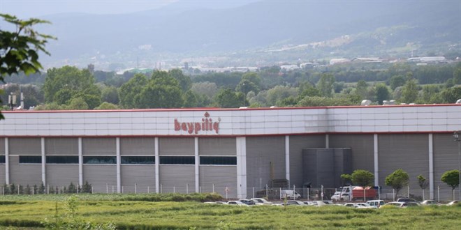 Beypiliç fabrikasında feci kaza: Banda sıkışan işçi hayatını kaybetti